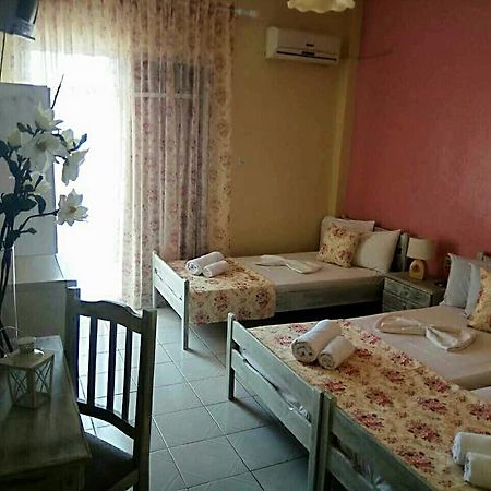 Foteini Rooms Скала Сотирос Екстериор снимка